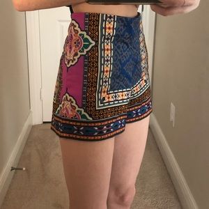 Cute patterned shorts!